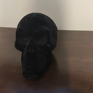 Velvet skull
